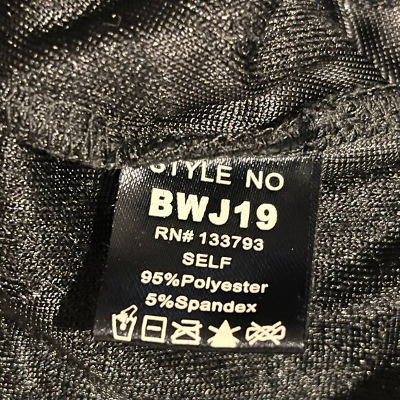 POI Women's Black Rose Mesh Wrap Size S/M Long - Picture 5 of 7